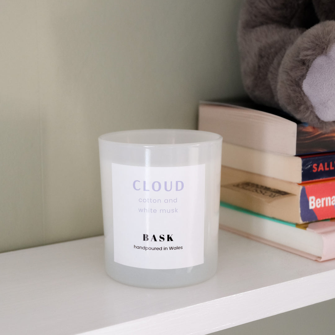 Cloud Soy Candle | Cotton and White Musk