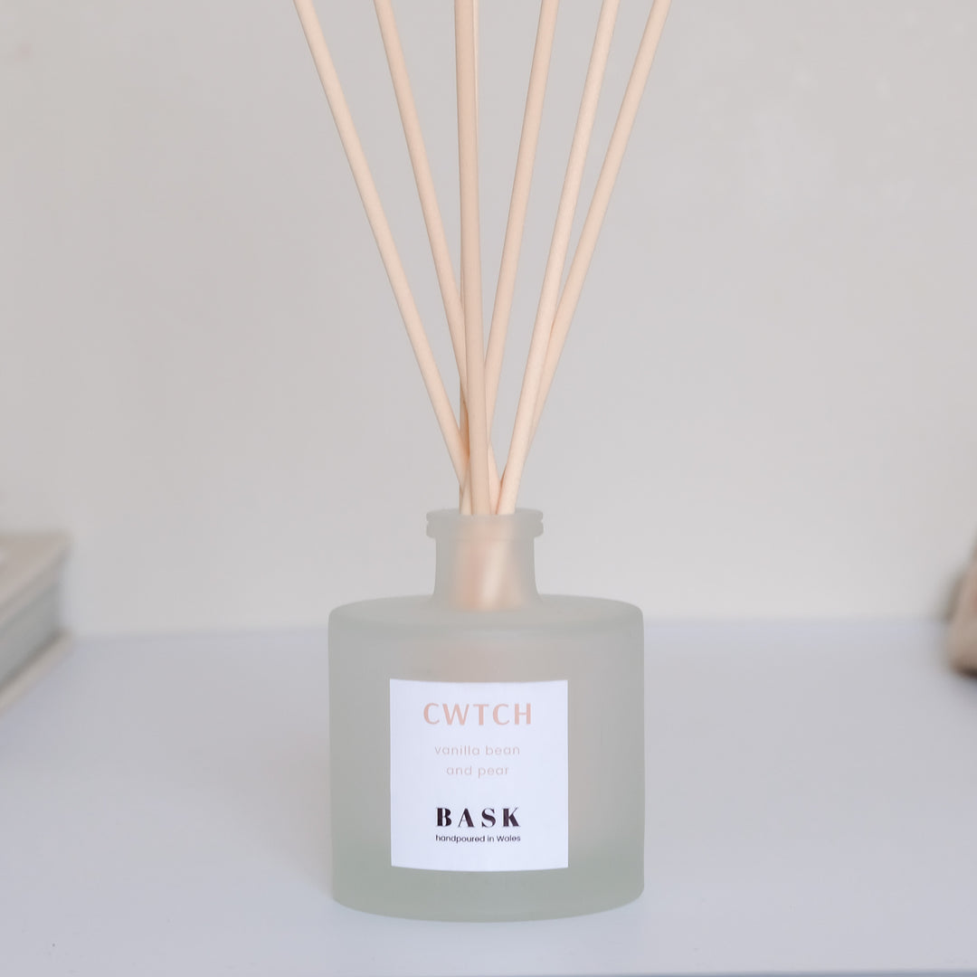 Cwtch Reed Diffuser | Vanilla Bean and Pear